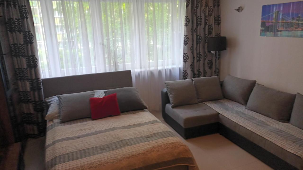 Апартаменты Cherry Apartament W Scislym Centrum Варшава Экстерьер фото