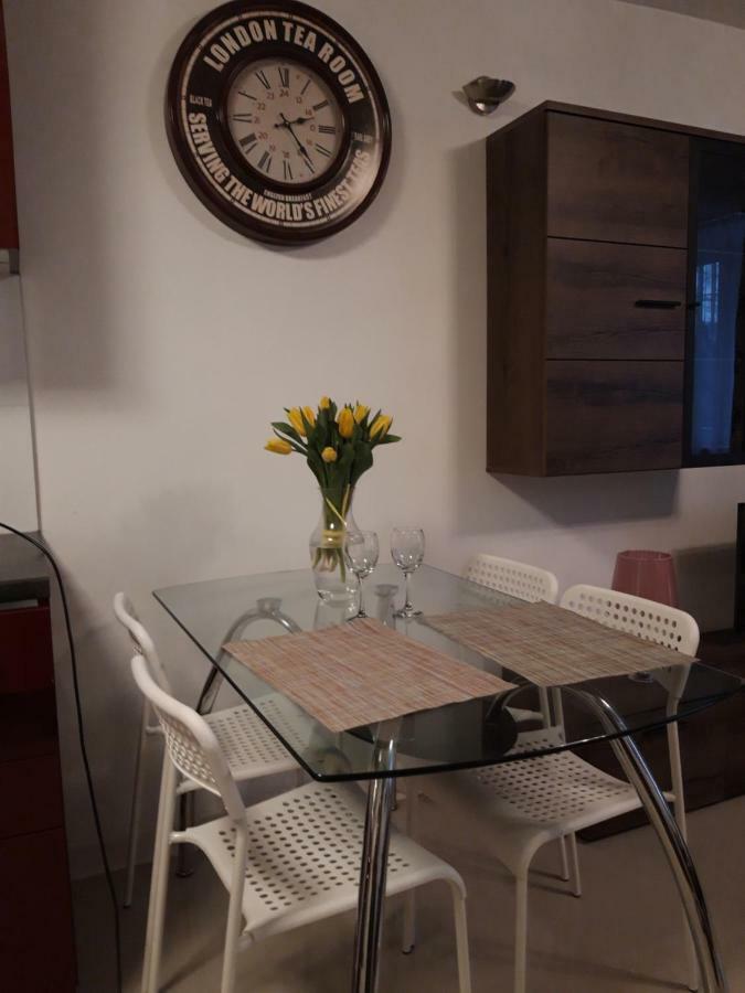 Апартаменты Cherry Apartament W Scislym Centrum Варшава Экстерьер фото
